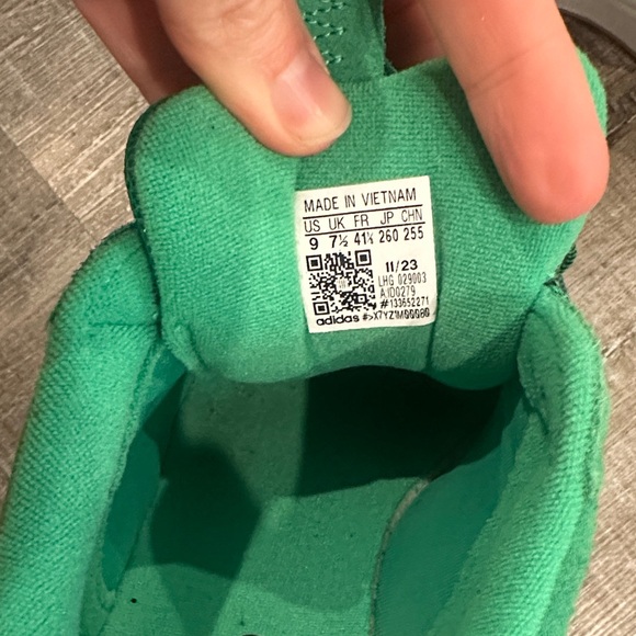 Women’s Adidas Campus Sneakers - Picture 2 of 8